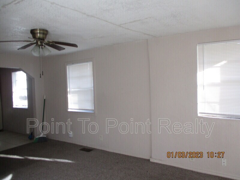 Foto del edificio - 2413 Horne St