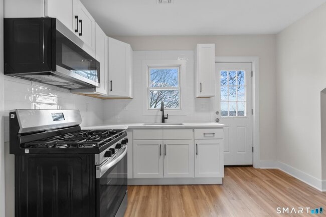 Foto del edificio - 246 Judson Pl