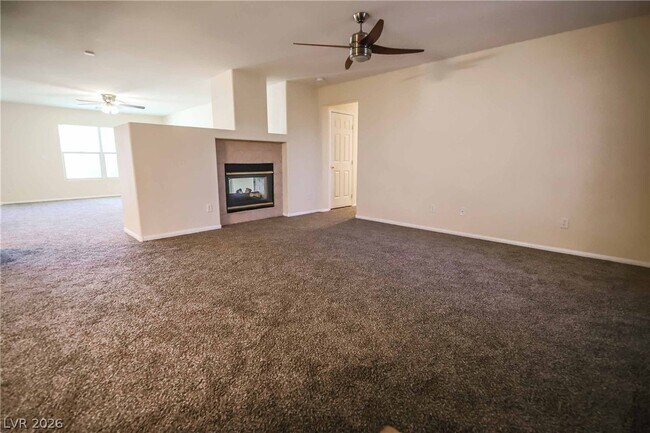 Foto del edificio - 240 Springtime St