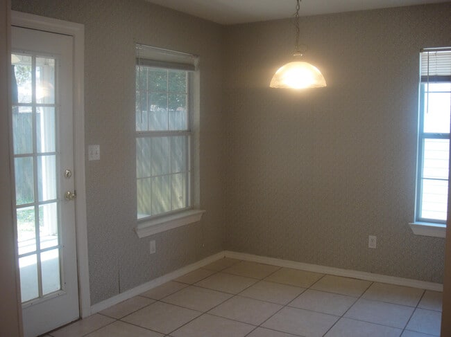 Building Photo - 964 Southern Oaks Ct