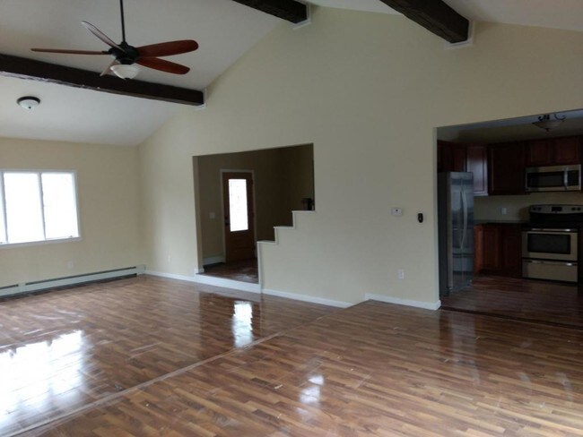 Building Photo - 173 Hilgert Pky