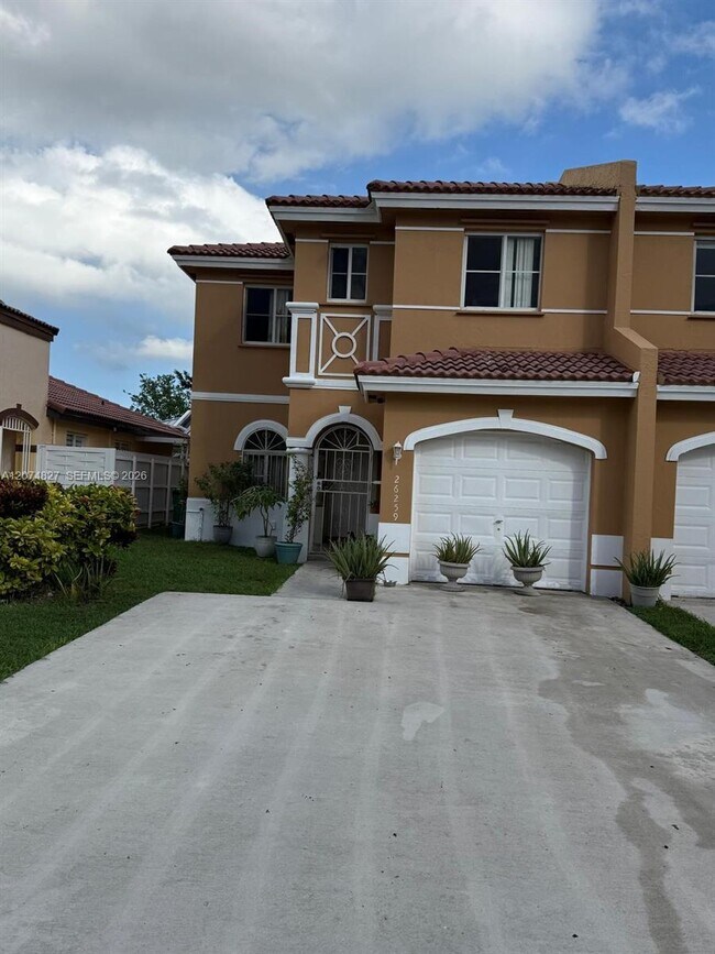 Building Photo - 26259 SW 135th Pl