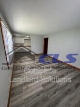 Building Photo - 731 View Ave