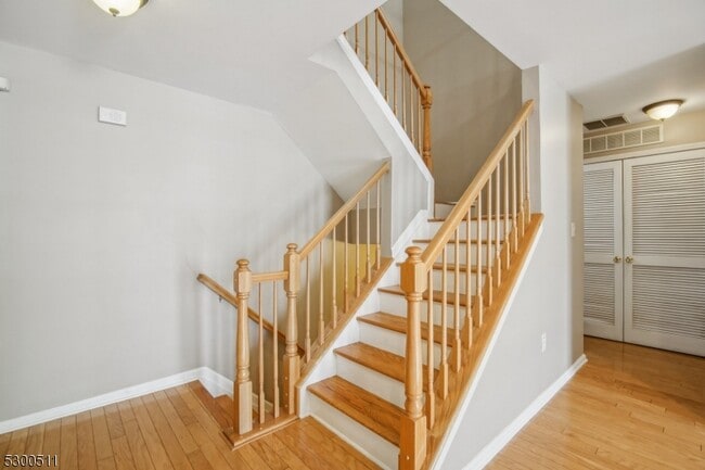 Building Photo - 1018 Redspire Dr