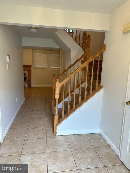 Building Photo - 108 Steven Ln
