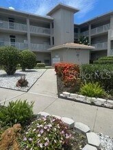Building Photo - 9630 Club S Cir