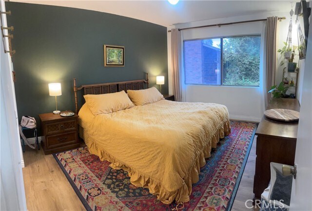 Foto principal - 1044 Cabrillo Park Dr