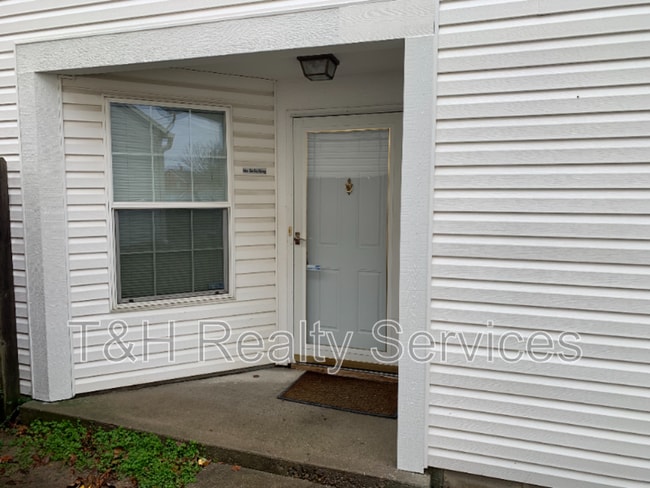 Building Photo - 10939 Amber Glow Ln