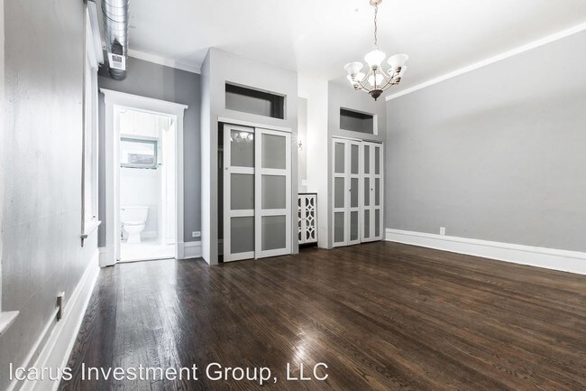 Building Photo - 5019 S Drexel Ave
