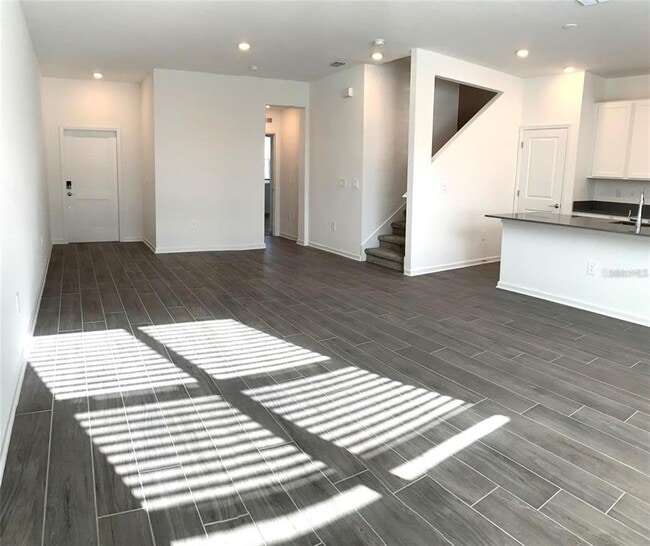 Foto del edificio - 10696 Words Dr