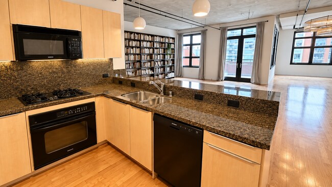 Foto del edificio - 877 Island Ave