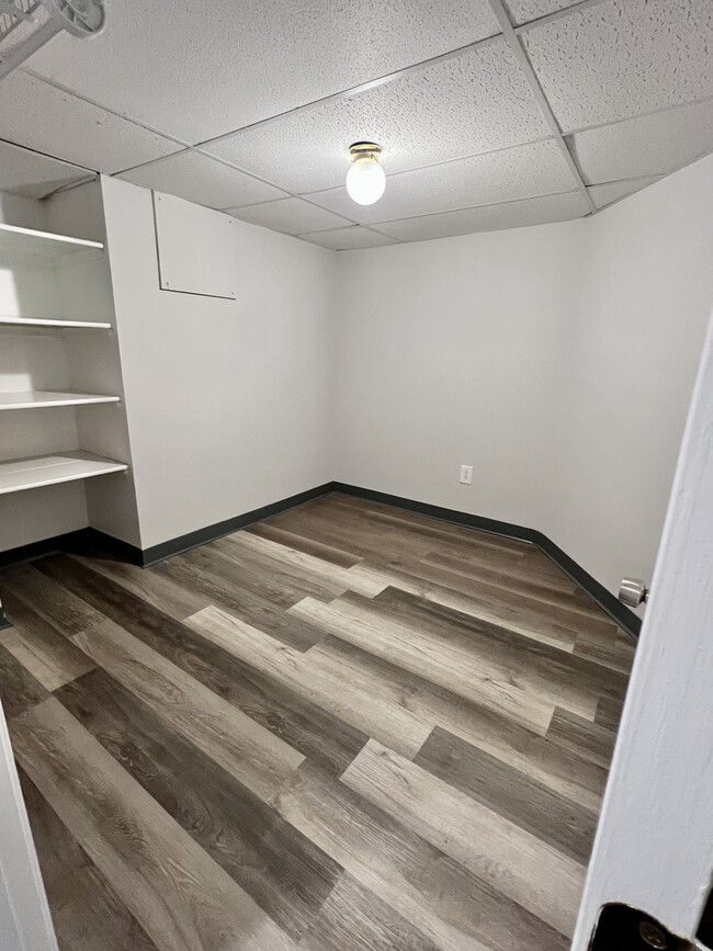 Den/Office/Storage - 1750 Kimball Ave