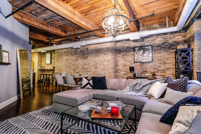 Living Room - 225 W Huron St