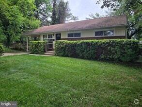 Building Photo - 13118 Vandalia Ct