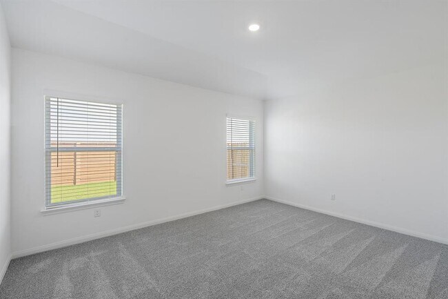 Building Photo - 104 Paria Ct