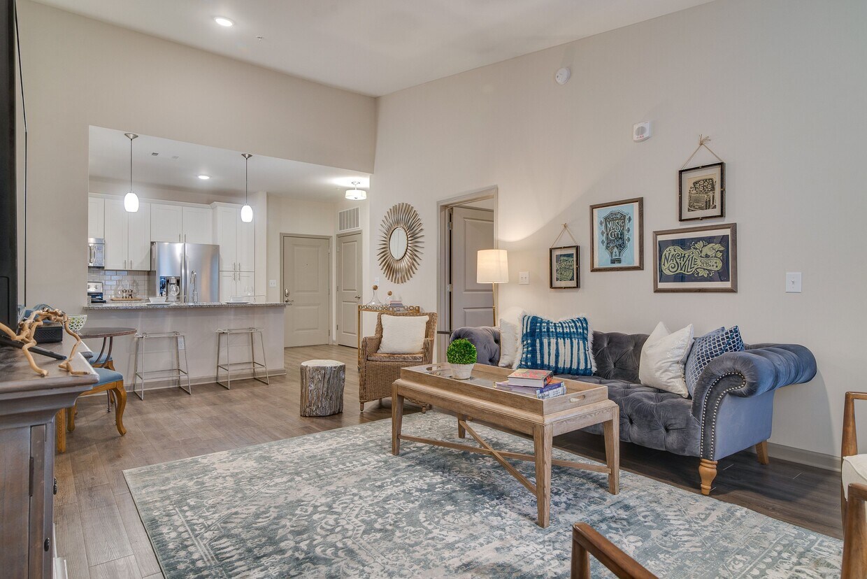2HAB, 2BA - 1,046 ft² - Avalon at Seven Springs