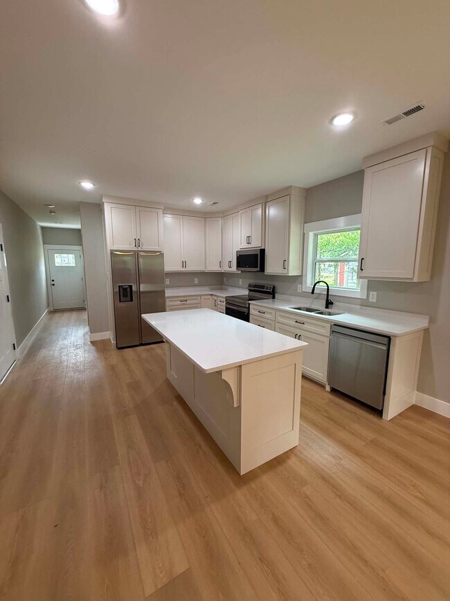 Foto del edificio - 318 1st Ave