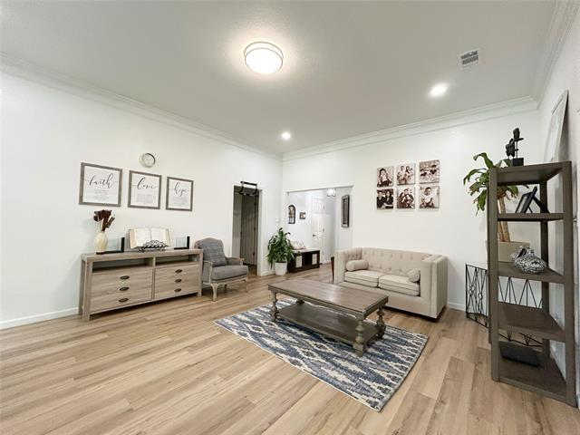 Foto del edificio - 3324 Timber View Cir