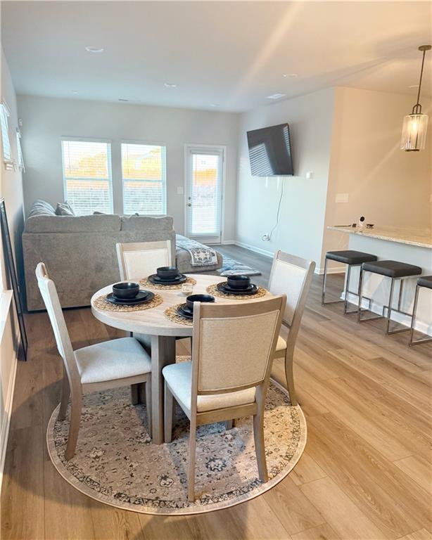 Foto del edificio - 2028 Avalon Rdg