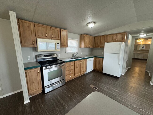 Building Photo - Nice Trailer House in Cooper ISD!