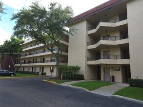 Building Photo - 10451 W Broward Blvd