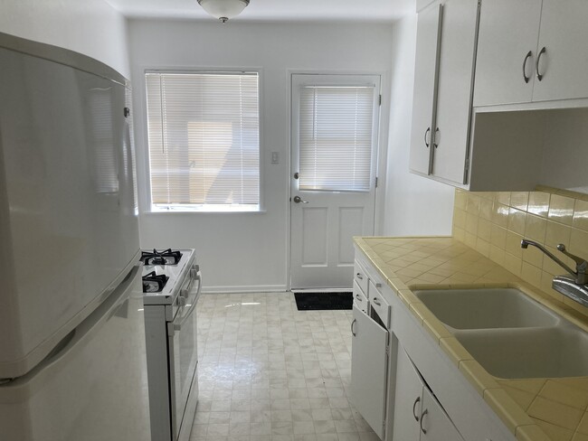 kitchen - 2450 20th St