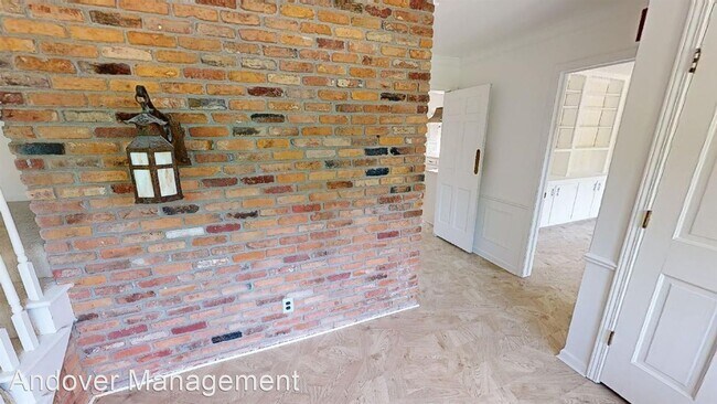 Foto del edificio - 4 br, 2.5 bath House - 4371 S Willoway Est...