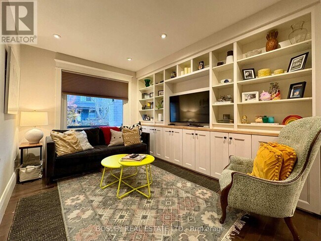 Photo du bâtiment - 141 Booth Ave