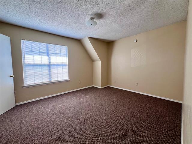 Foto del edificio - 816 Redbud Dr