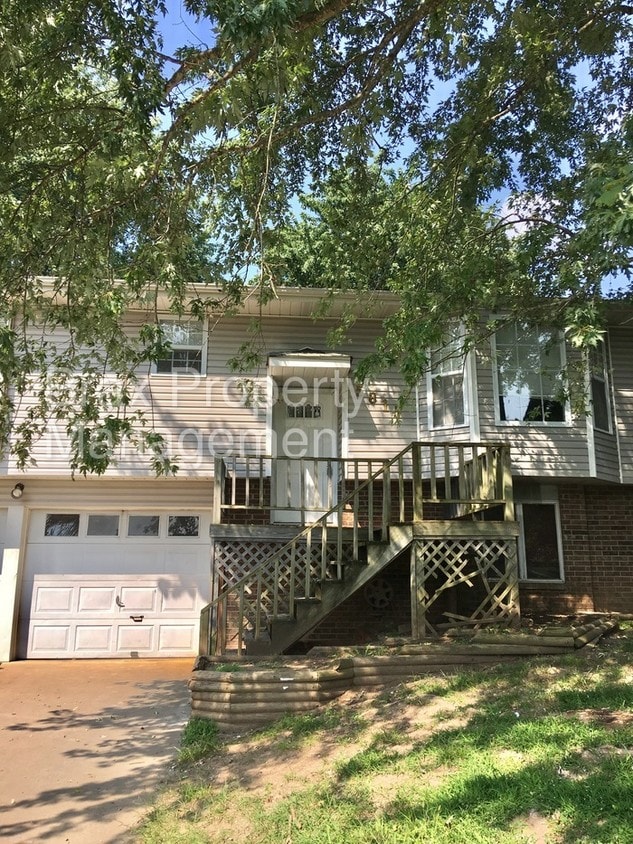 5817 S Lilac Ln, Battlefield, MO 65619 House for Rent in Battlefield