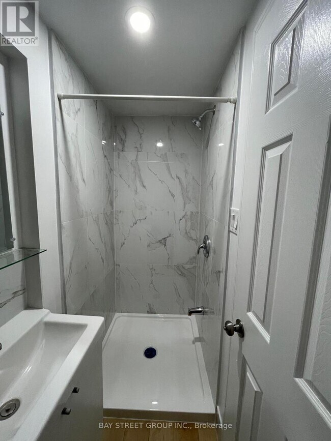 Photo du bâtiment - 5720 Peer St