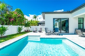 Building Photo - 822 105th Ave N Building Photo - 822 105th Ave N