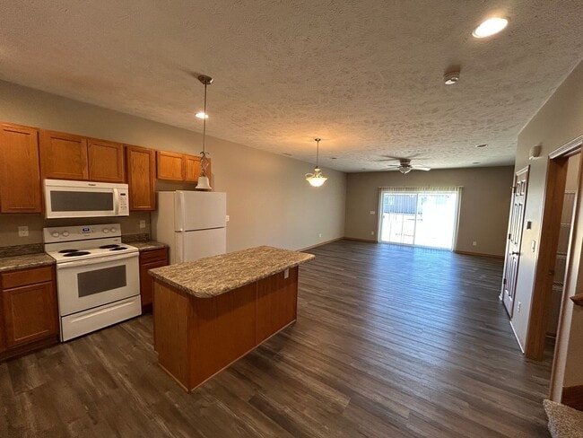 Building Photo - 5976 Haswell Pl