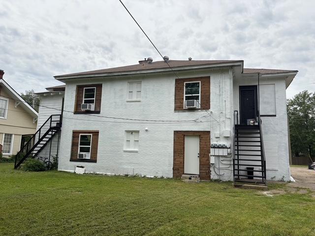 Building Photo - 406 S Fredonia St