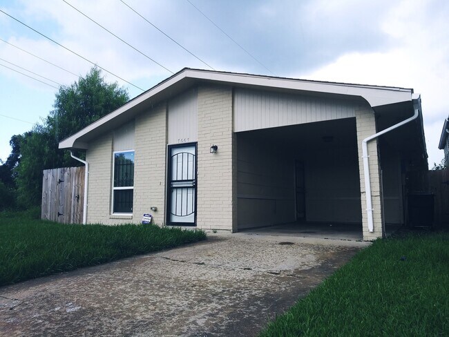 Foto del edificio - 7667 Avon Park Blvd