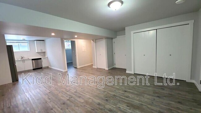 Photo du bâtiment - 6285 Monterey Rd W