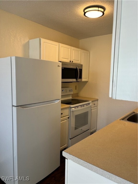 Primary Photo - 4625 Bayshore Dr