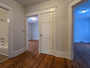 Building Photo - 1083 27th St