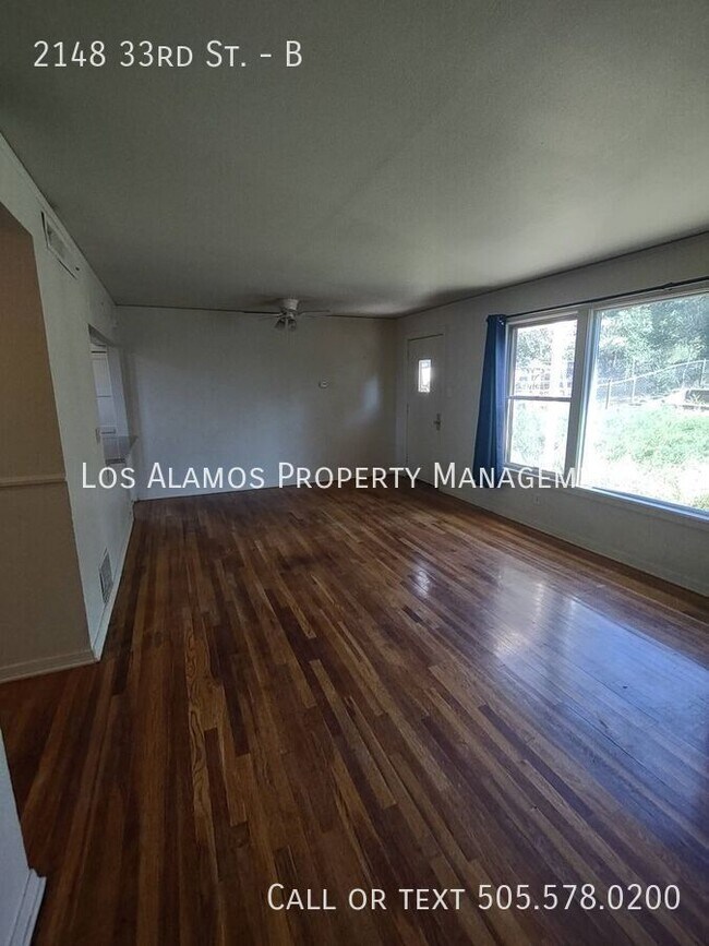 Foto del edificio - 2148 33rd St