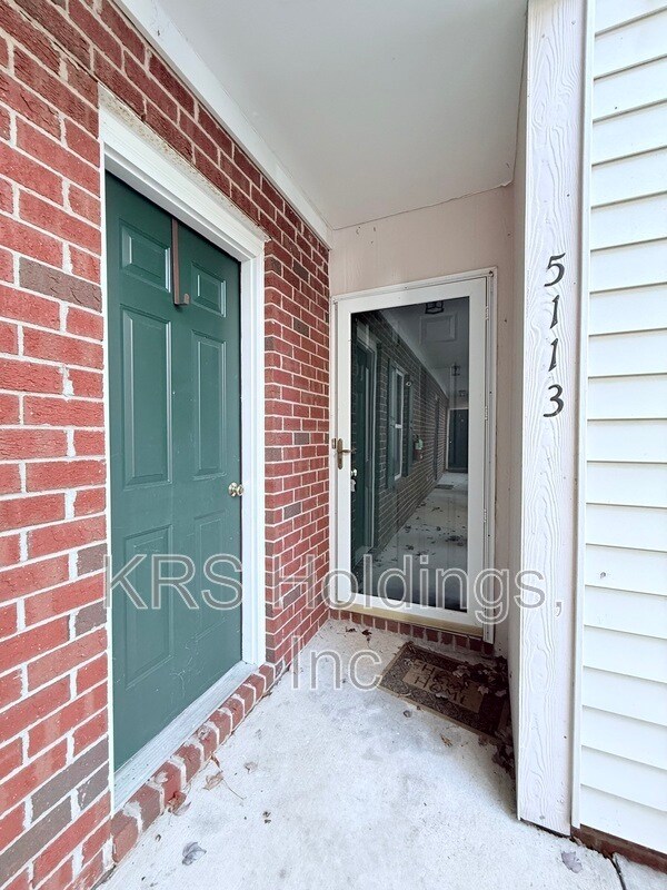 Building Photo - 5113 Rina Ct
