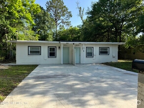 Building Photo - 2831 W 6th St