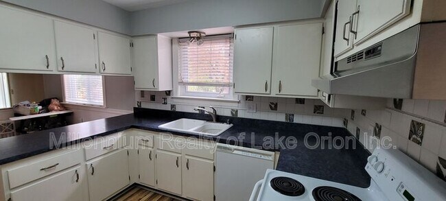 Foto del edificio - 29359 Hemlock Dr