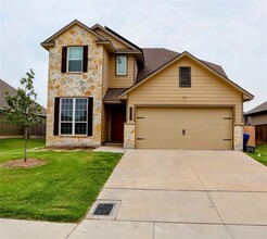 Building Photo - 7024 Llano Dr