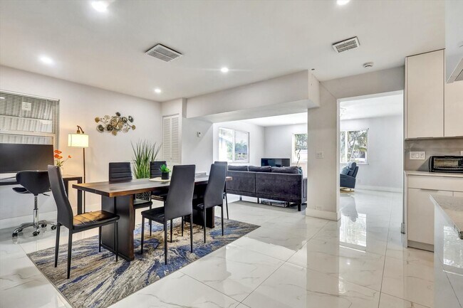 Photo - Single Family Home in Non HOA East Boca Raton