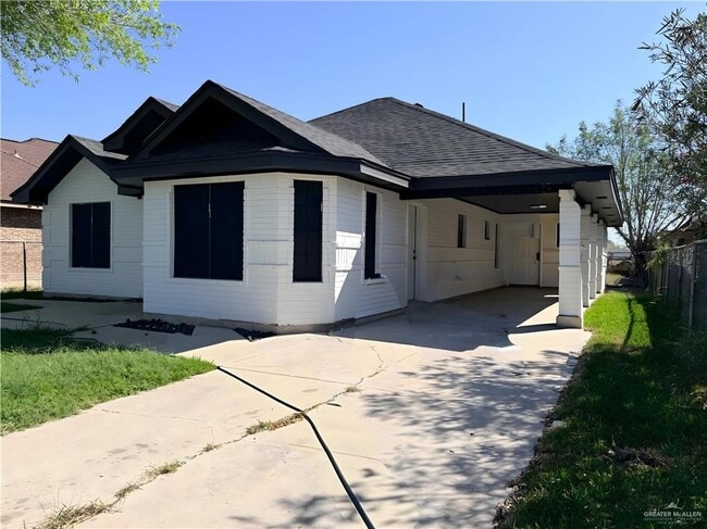 Foto del edificio - 12 South Dr