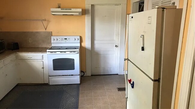 Foto del edificio - 604 Calcote Ave