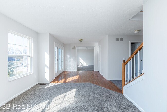 Building Photo - 4 br, 3.5 bath House - 2918 Orchardpark Dr.