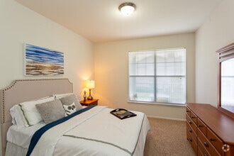 2BR, 2BA - 1104 SF - The Crossings Apartments