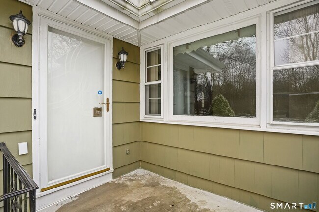 Building Photo - 4487 Madison Ave