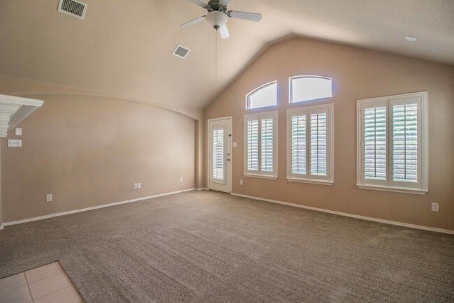 Foto del edificio - Gorgeous 3/2/2 plus office in Creekwood!